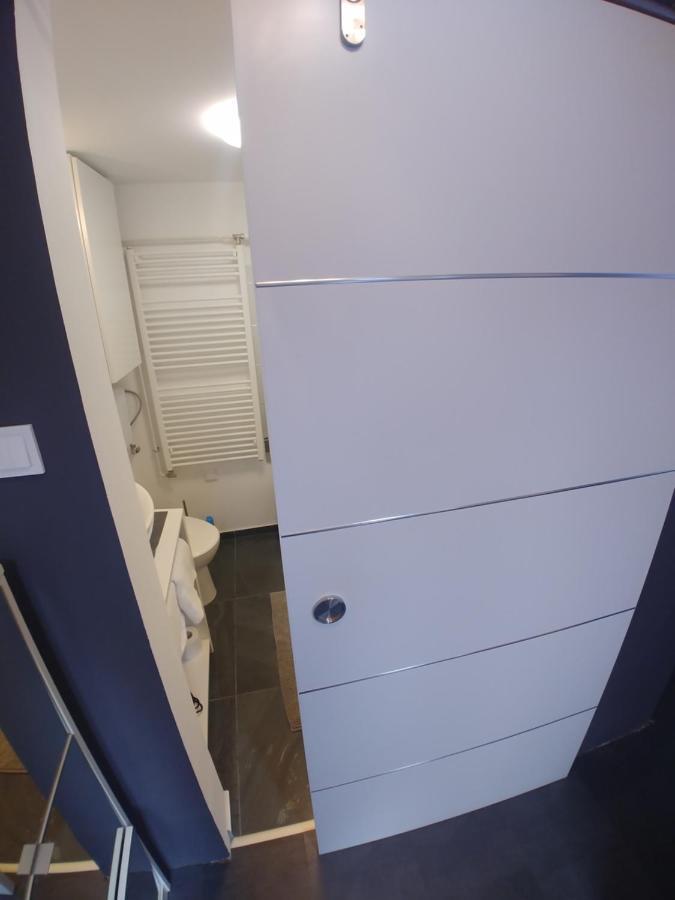 Modern Flat In City Center 布达佩斯 外观 照片
