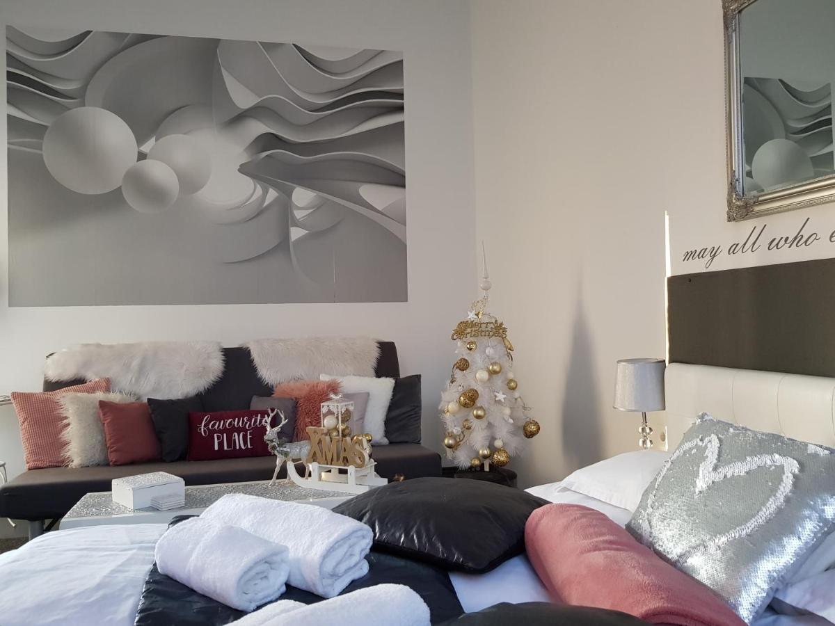 Modern Flat In City Center 布达佩斯 外观 照片